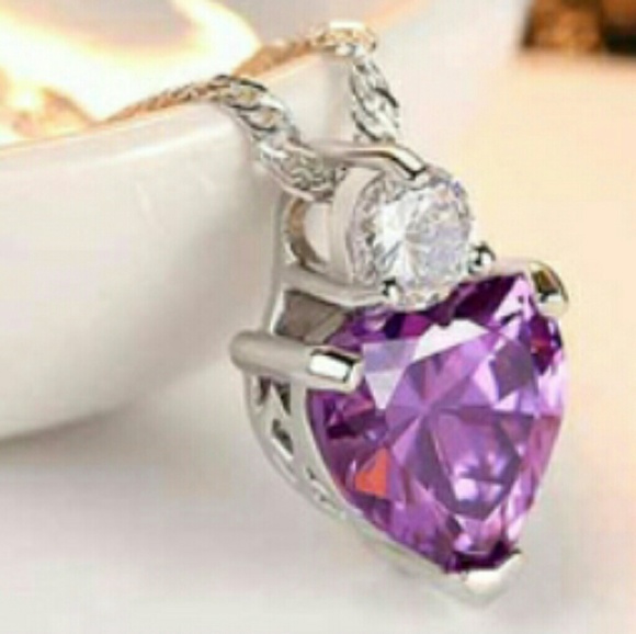 Necklace - Picture 1 of 1